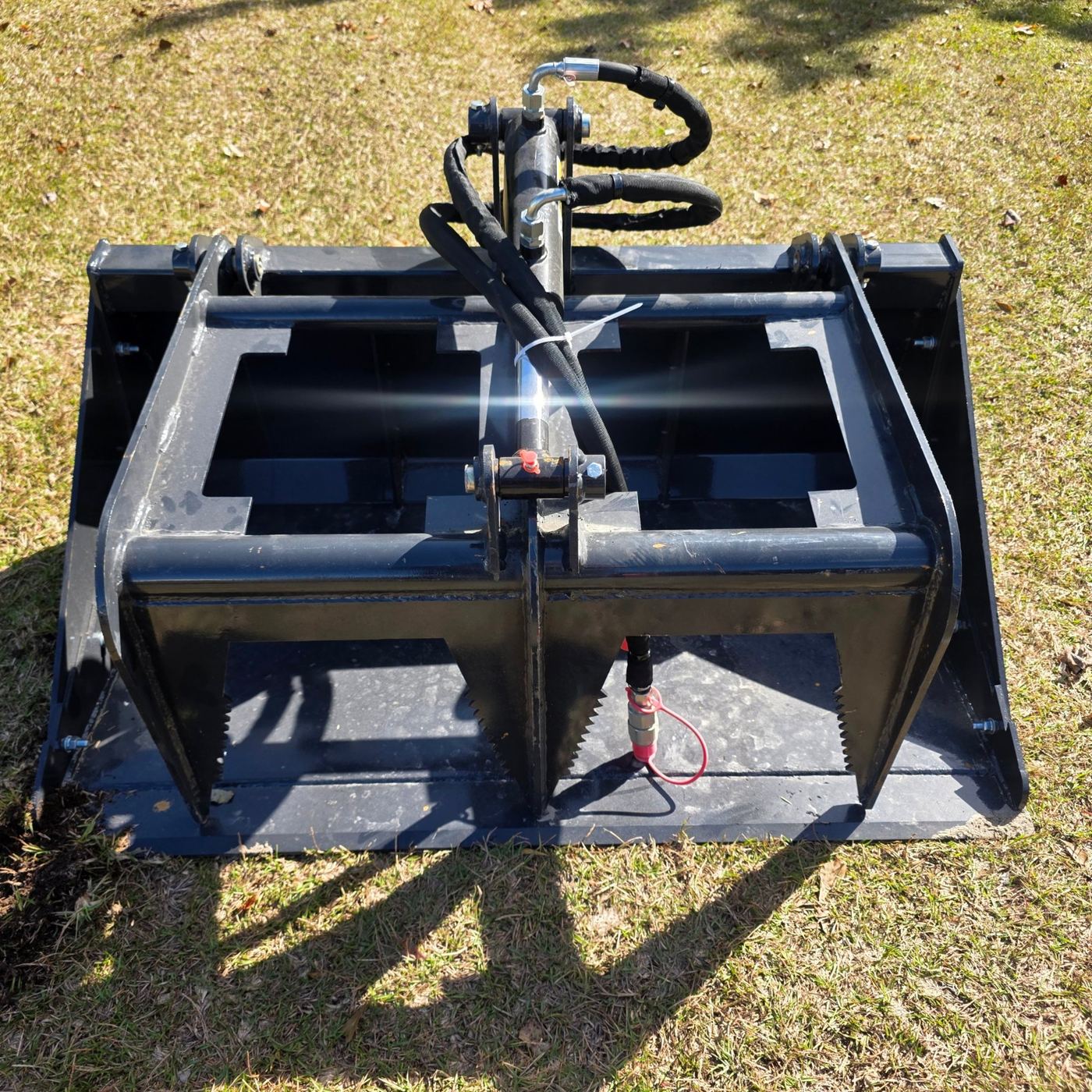NEW! Mini Skid Land Honor Grapple Bucket / Financing Available!, photo 1 of 5